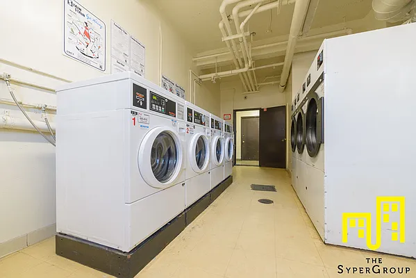 Rented by The Syper Group | media 20