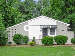 1431 Chelveston Dr, Charlotte, NC 28208