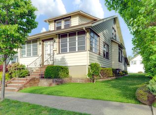 213 4th Ave FLOOR 2, Hawthorne, NJ 07506