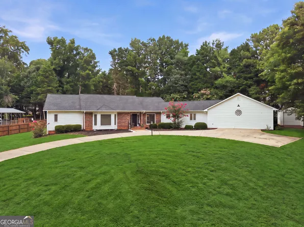 5235 Lanton Cir, Gainesville, GA 30504