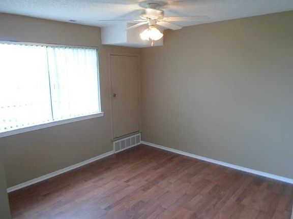 5th image of 26833 W Carnegie Park Dr #1