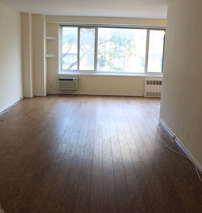 2nd image of 400 Central Park W APT 3U