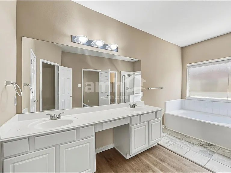 710 Single Pine Ct — Photo 12