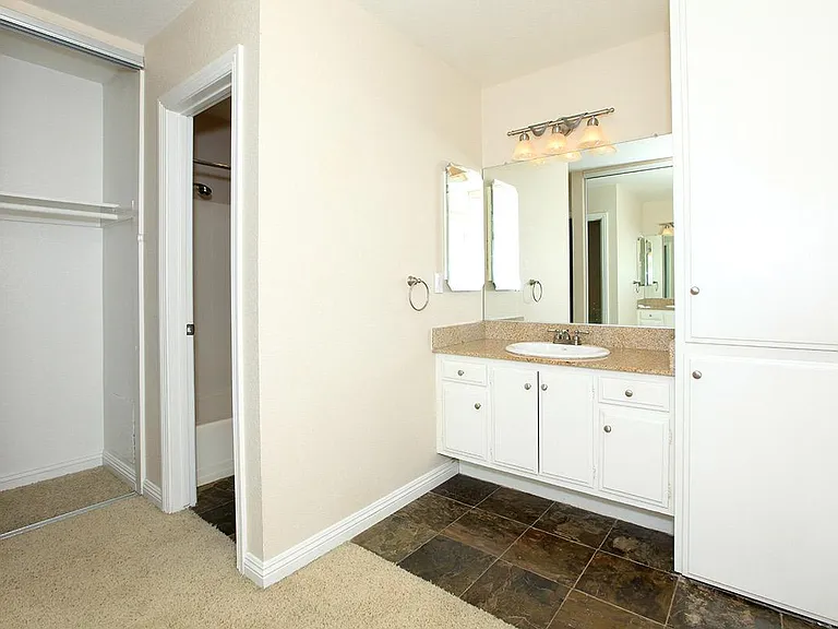 Seashore Apartment Homes — Photo 27
