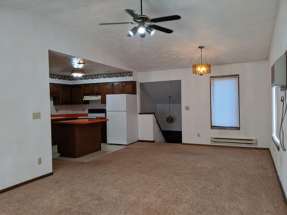 3rd image of 5185 Cheney Dr APT 2