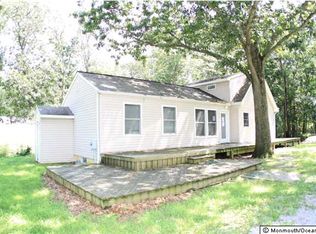 7 Success Rd, New Egypt, NJ 08533