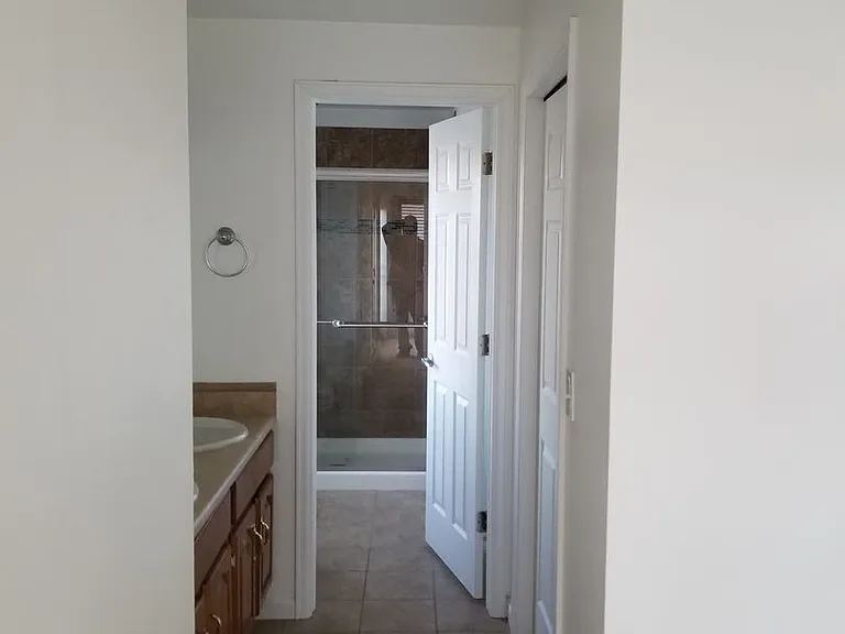 2836 Troxell Ave — Photo 51