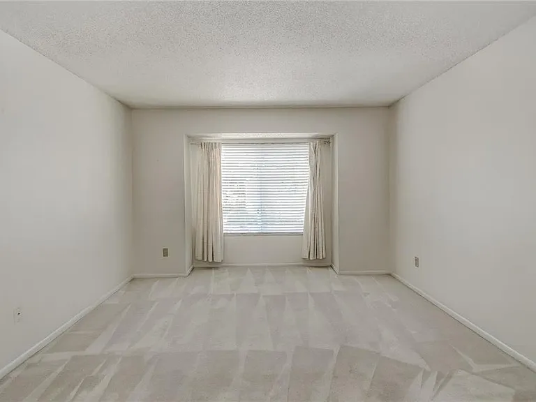 44 Rumson Ct SE — Photo 10