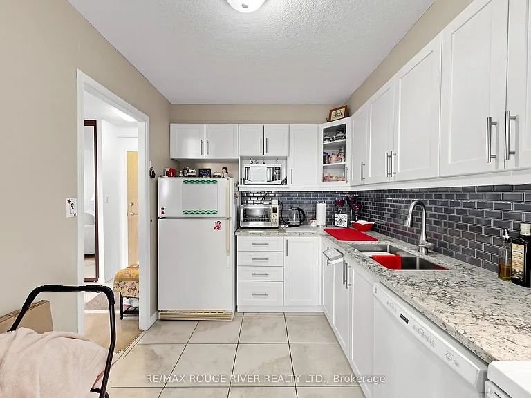92 Church St S #1106 — Photo 17