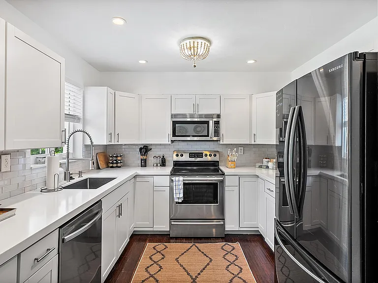 145 Gregory Pl — Photo 6