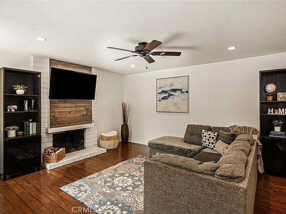 5th image of 306 Los Padres Ln