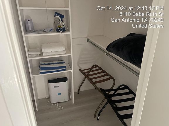 Master walking closet