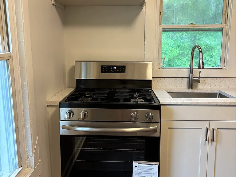 3619 W 10th Ave — Photo 5