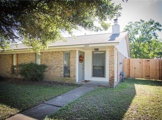 1924 Holleman Dr, College Station, TX 77840