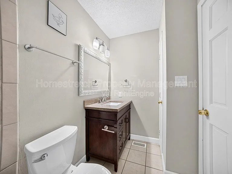 10608 Canter Way — Photo 34