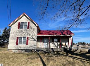 6386 W Lincoln Rd, Elwell, MI 48832