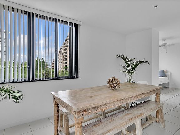 4th image of 251 Crandon Blvd APT 309