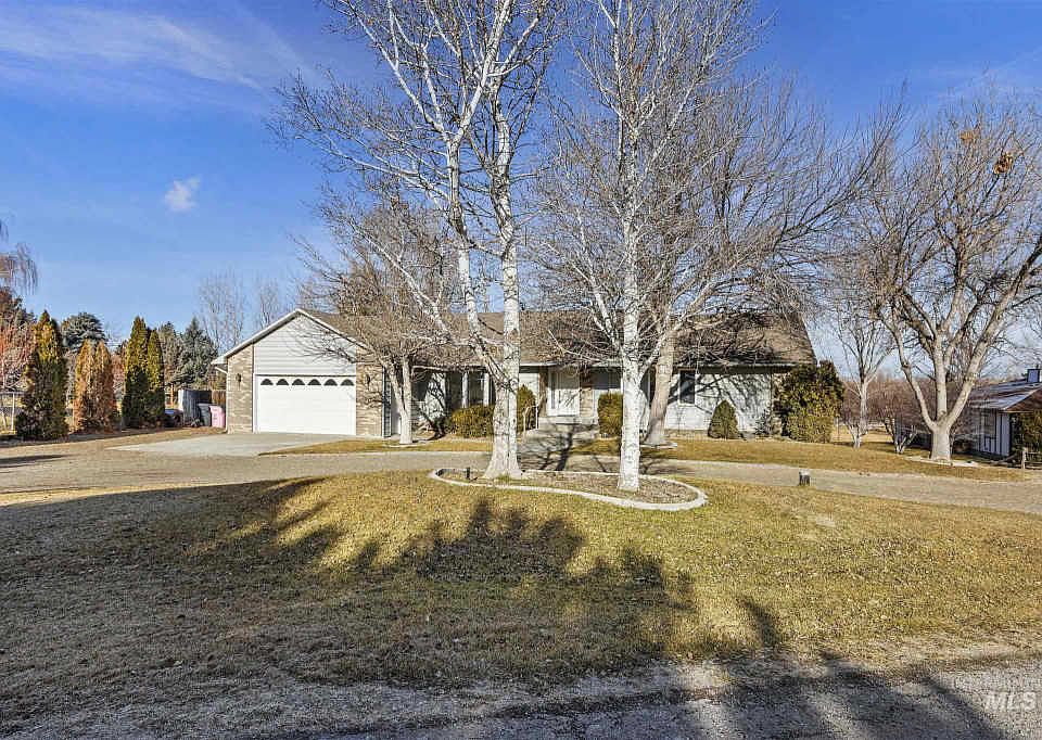 1st image of 3085 Boehm Estate Dr