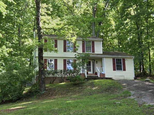 7498 James Way, Radford, VA 24141