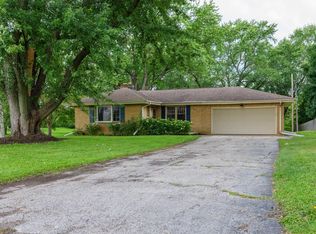 8361 S Pennsylvania Ave, Oak Creek, WI 53154