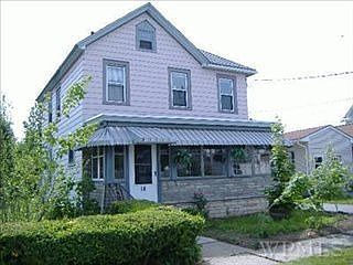 2nd image of 18 N Mesier Ave