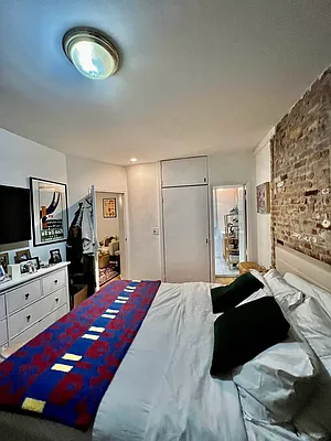 Rented by Highline Residential | media 14