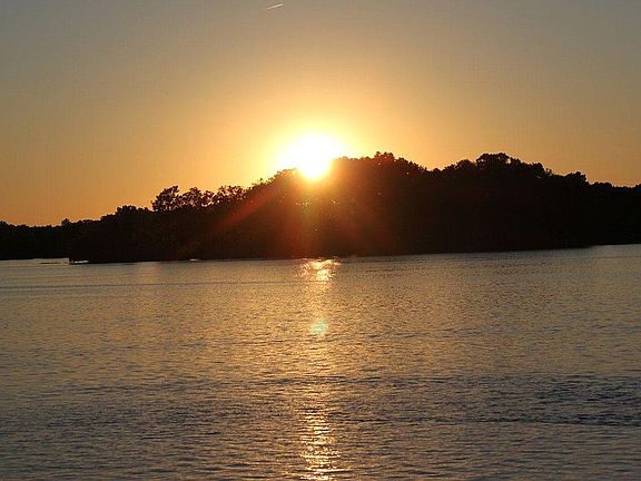 Island on Upper Crooked Lake