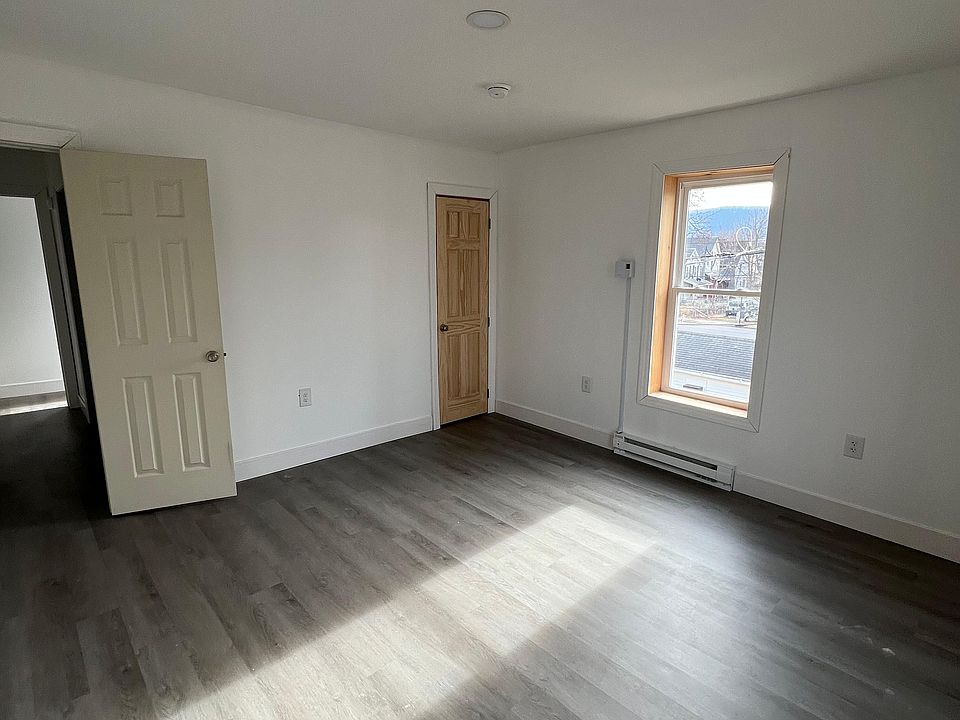 1st image of 646 Braine St #646