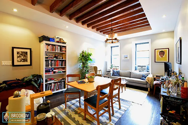 Rented by null | media 9