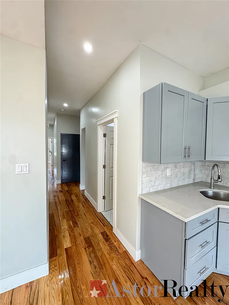 12-02 30th Drive — Photo 4