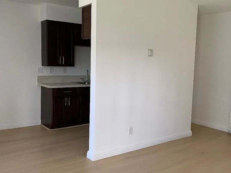 1533 Palm Ave #CD — Photo 1