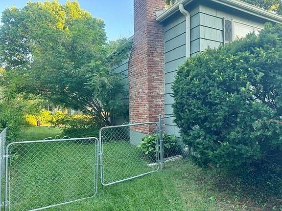 5th image of 9257 Wedd St
