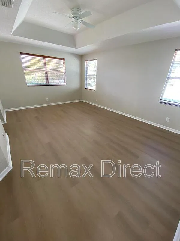 4 bed, 3.0 bath, 2208 sqft, $3,450 — Photo 3