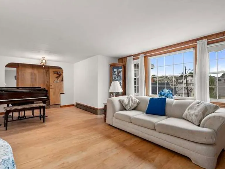 28 Elsie St — Photo 3