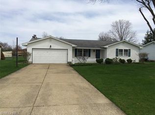 63 Spring Garden Ct, Youngstown, OH 44512