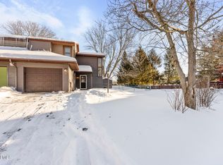 36 Eton Drive, Slingerlands, NY 12159