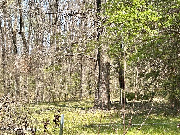 5th image of 2250 Bend Rd