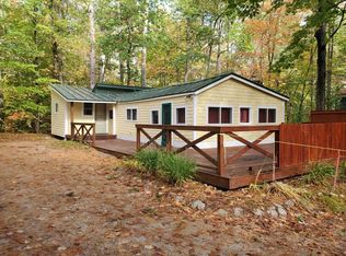 36 Butterworth Dr, Naples, ME 04055