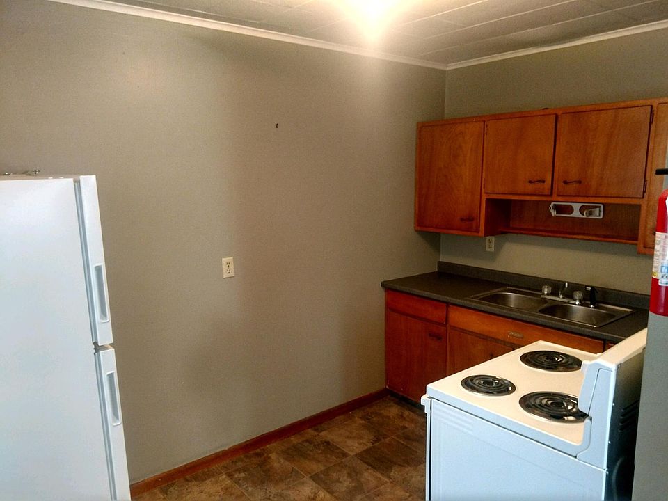 2nd image of 1102 Cottonwood St APT 3