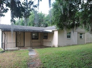 205 N Hendry Ave, Fort Meade, FL 33841