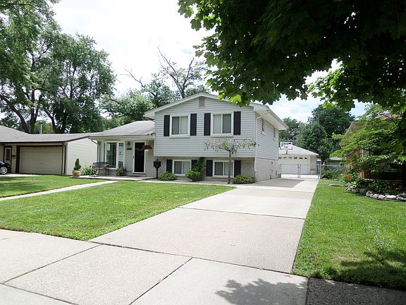 2nd image of 5480 Academy St