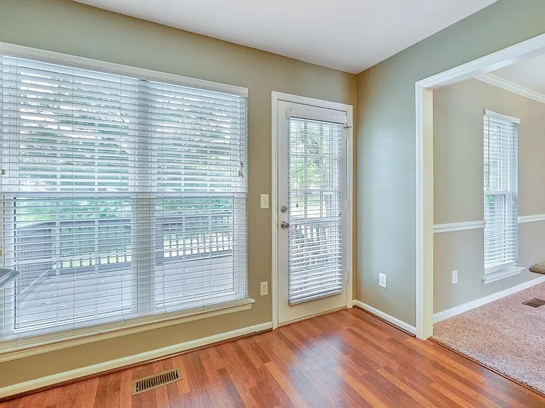 7037 Mooreland Ct — Photo 16