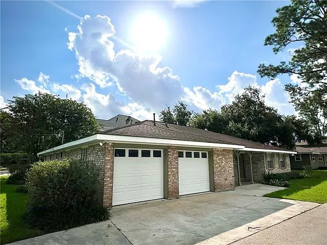 4 bed, 2.0 bath, 1622 sqft, $2,800 — Photo 3