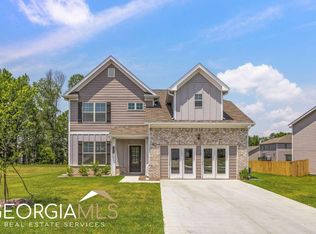 113 McGinnis Cir, Calhoun, GA 30701