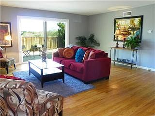 3rd image of 5730 Park Crest Dr