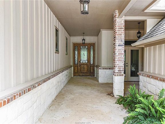 3rd image of 17264 Sundance Dr