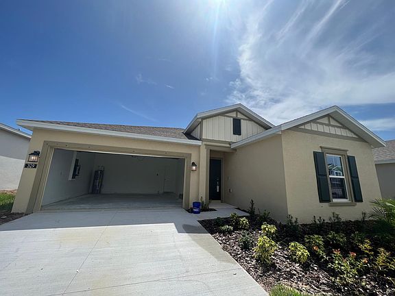 4th image of 329 Loch Ct