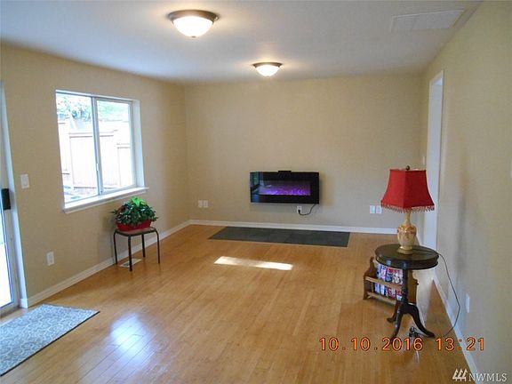 4th image of 20506 123rd Street Ct E