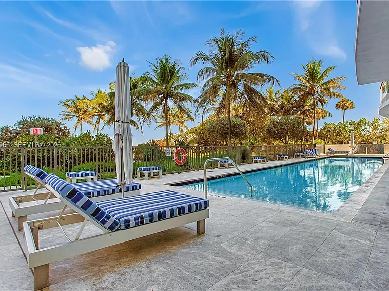 9401 Collins Ave #1004 — Photo 27