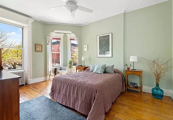 4th image of 525 10th St #1